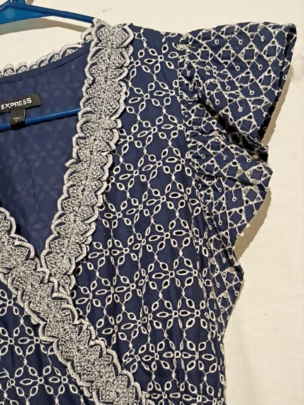 Express Navy Cotton Wrap Midi Dress with White Lace Trim, Sz 4, NWOT - Picture 4 of 16